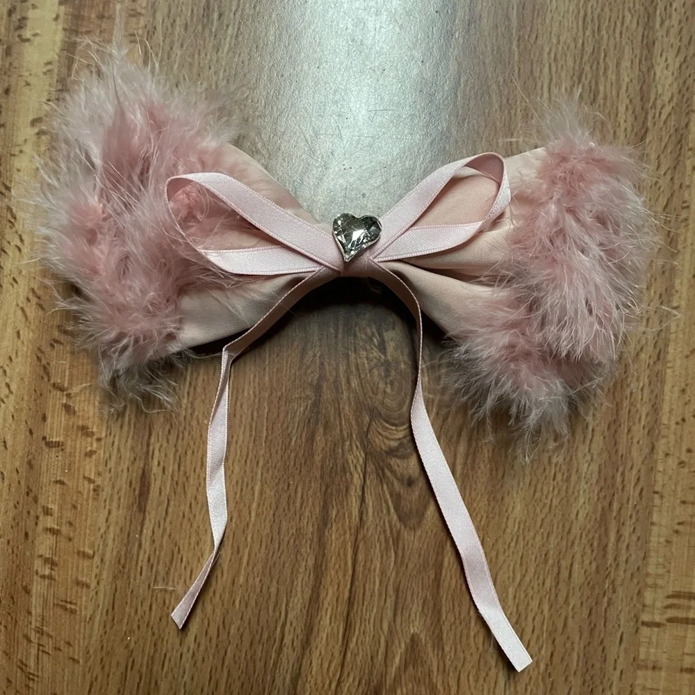 Oversized White Feather Bow French Barrette Hair Clip